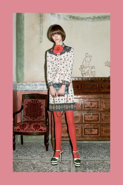 Look 18